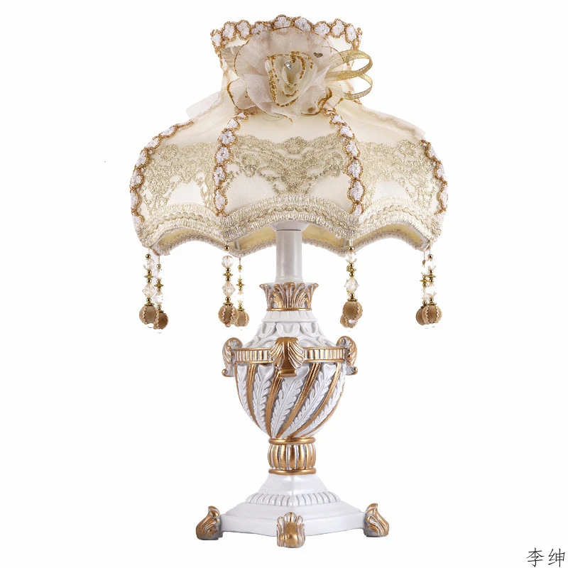 Resin Art In Floor - Nordic Putri Vintage Lampu Meja Lamparas