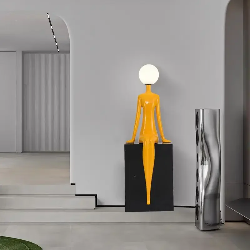 Lampu Meja Patung Seni Humanoi - Resin Art In Floor ulasan dan harga
